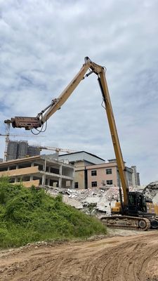 Hoge sterkte versterkte sloopboom en arm 25 ton graafmachine CAT325 voor het ontmantelen van hoge gebouwen en het breken van beton