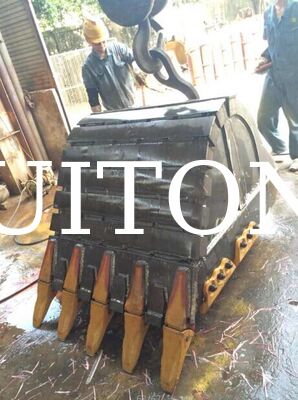 MINING Heavy Duty Rock Bucket voor PC500/CAT350 2,4cbm voor Hard Rock Excavation/Handling Blasted Rock/Demolition Works